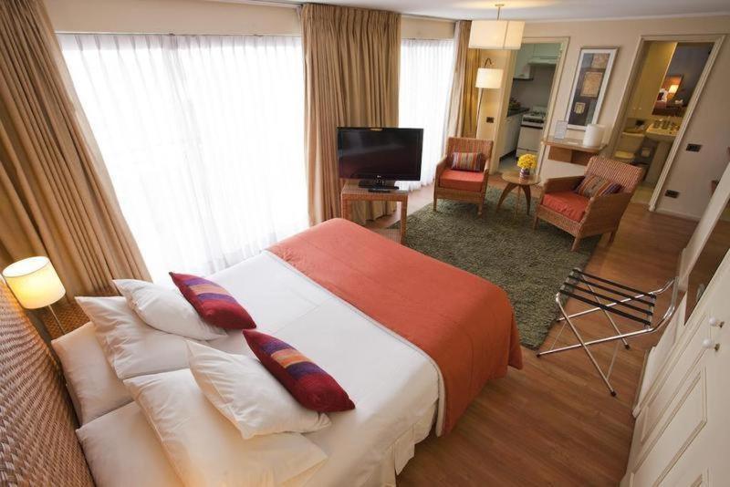 Suites El Golf San Sebastian 2711 Las Condes Santiago del Cile Esterno foto